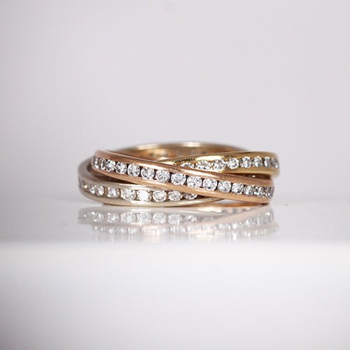 TRINITY RING WITH DIAMOND IN 14K & 18K GOLD - ESTATE & VINTAGE JEWELLERY