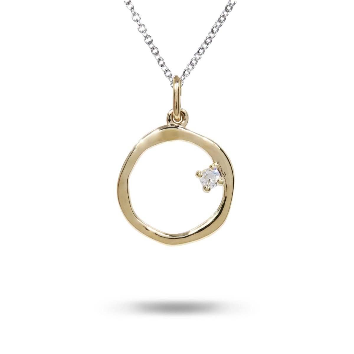 15MM ORGANIC CIRCLE WITH DIAMOND IN YELLOW GOLD - NECKLACES