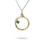 15MM ORGANIC CIRCLE WITH EMERALD IN 14K YELLOW GOLD - NECKLACES