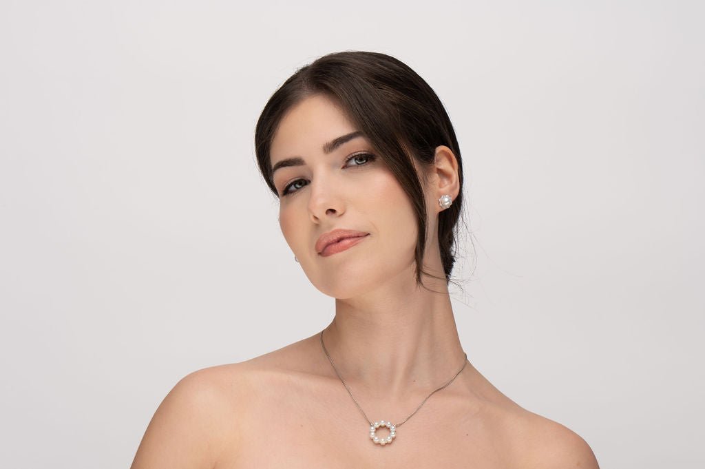 CIRCLE OF PEARL IN 14K WHITE GOLD - NECKLACES