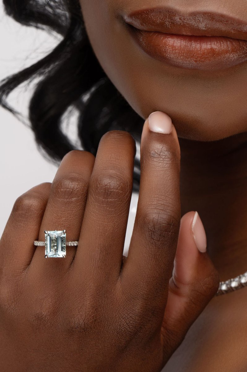MEADOW RING IN WHITE GOLD WITH AQUAMARINE - ANNIVERSARY & CELEBRATION RINGS