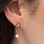 AKOYA GRAPHITE EARRING IN 14K YELLOW GOLD - 