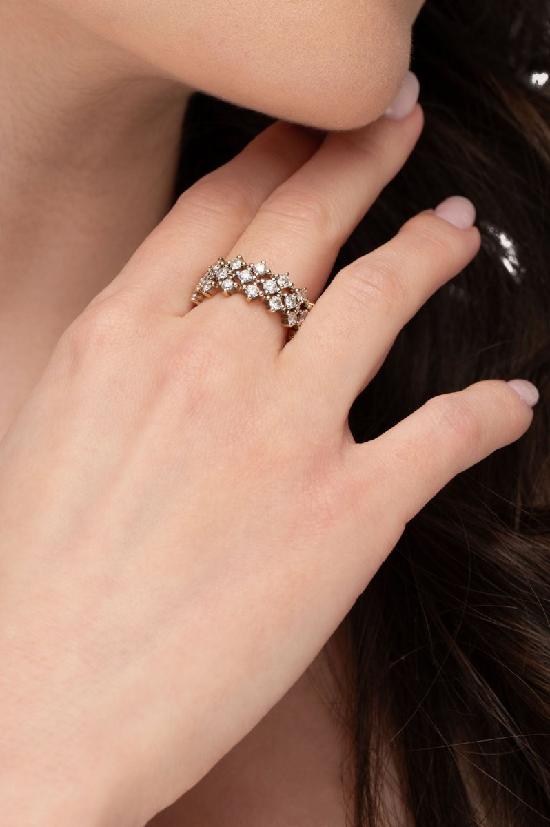 NORTH SOUTH SHARED CLAW DIAMOND BAND IN 14 KARAT GOLD - ALL RINGS