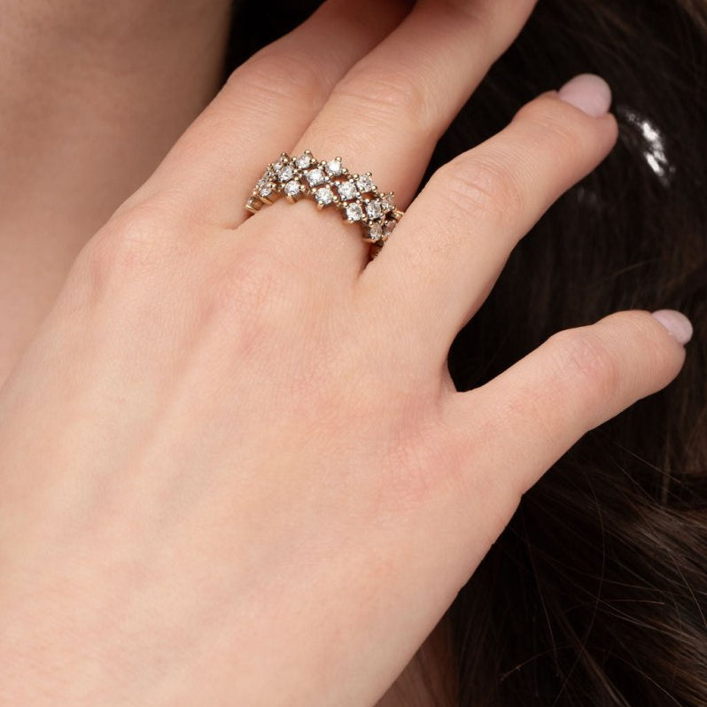 NORTH SOUTH SHARED CLAW DIAMOND BAND IN 14 KARAT GOLD - ALL RINGS