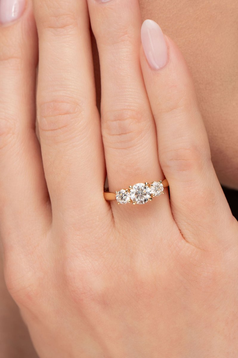 TRIPLE BLOSSOM RING IN 14K YELLOW GOLD - 