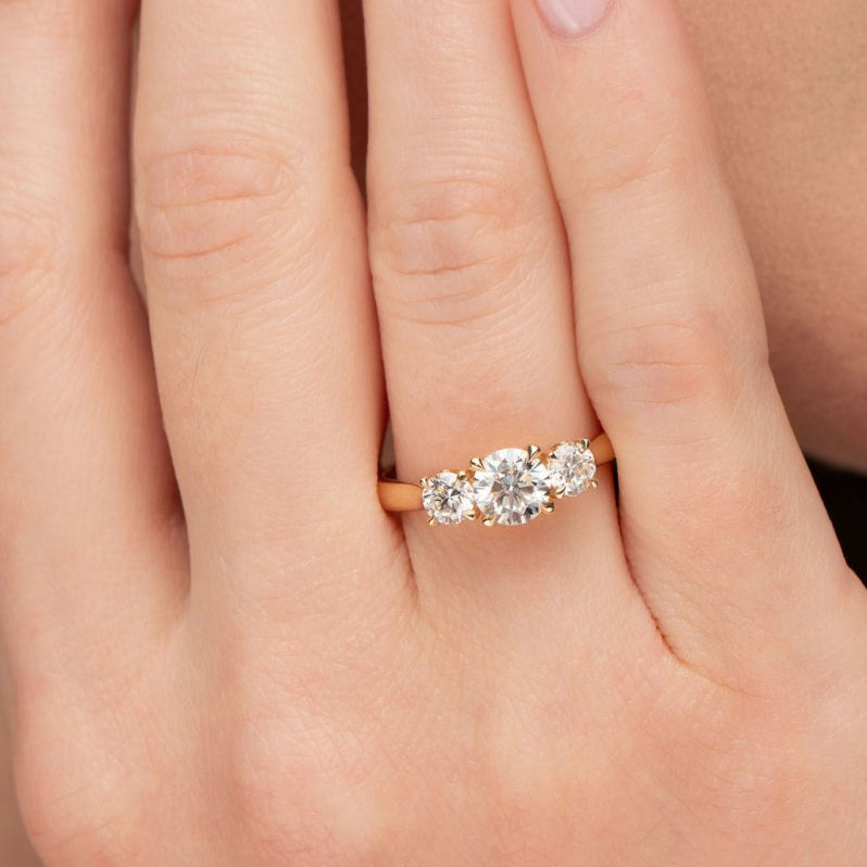 TRIPLE BLOSSOM RING IN 14K YELLOW GOLD - 