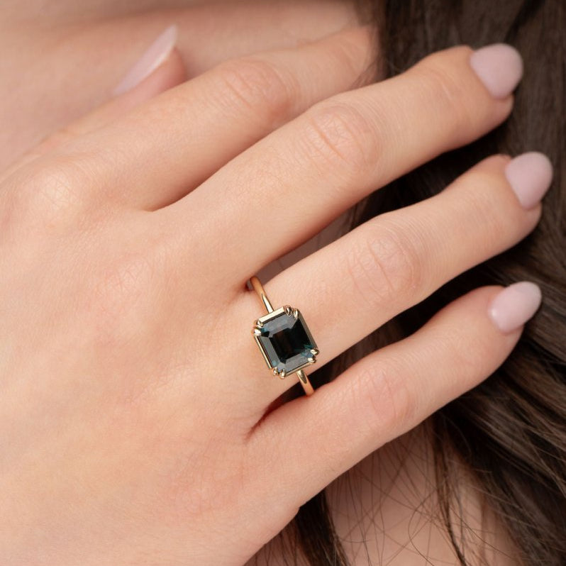 RADIANT GREEN SAPPHIRE RING IN YELLOW GOLD - ALL RINGS