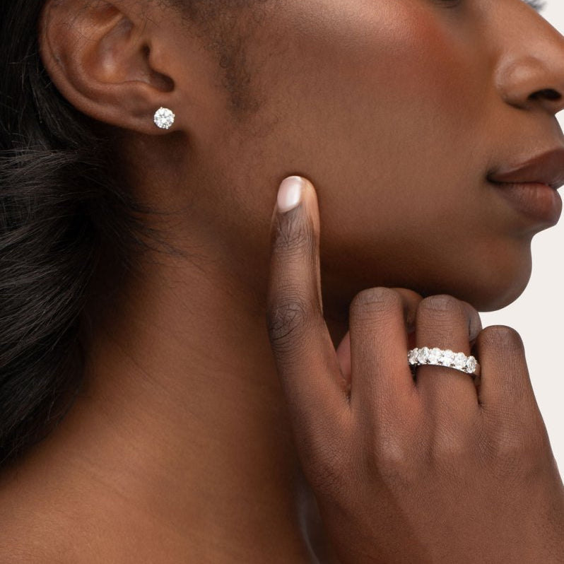 OVAL DIAMOND SHARED CLAW RING IN 14K WHITE GOLD - ALL RINGS