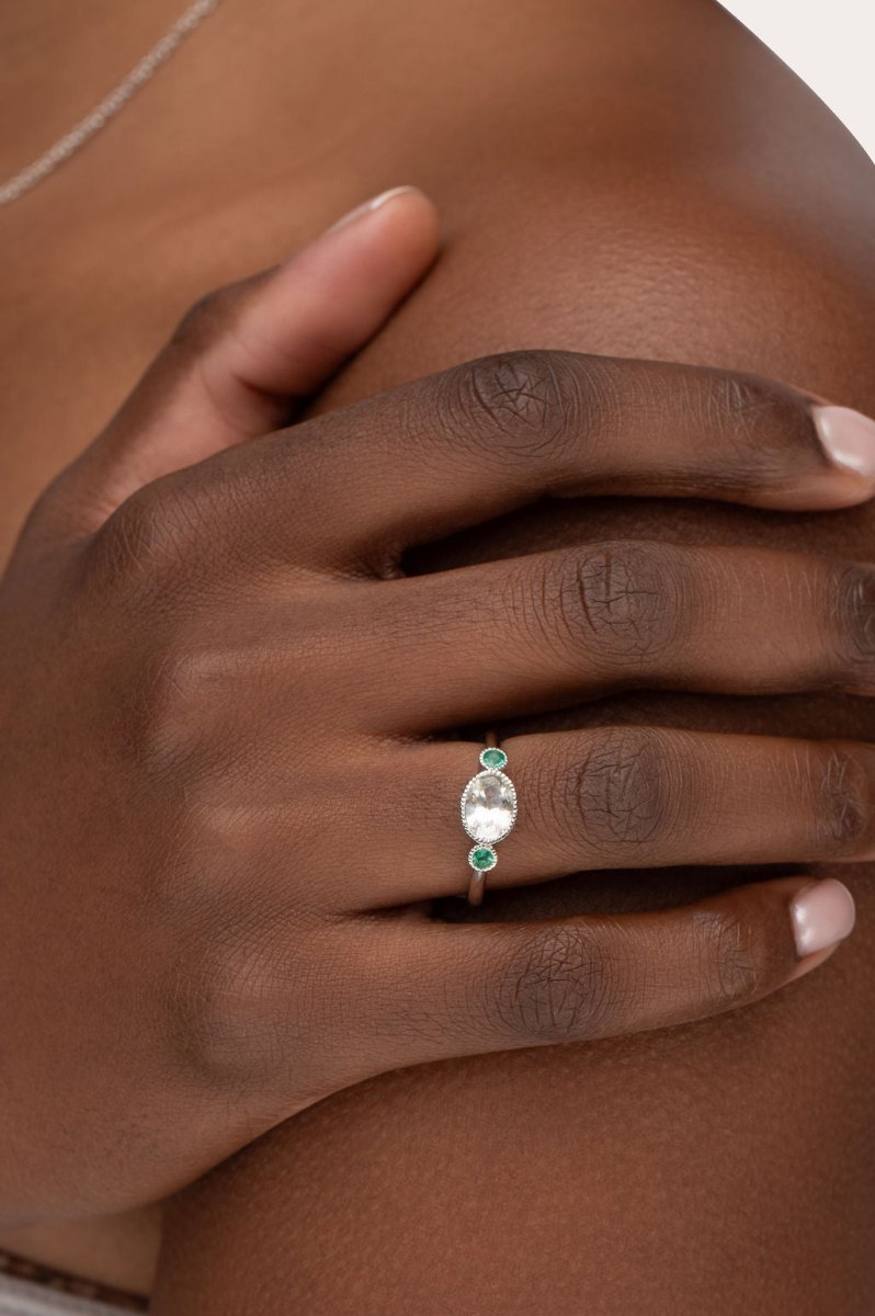 OVAL LIGHT YELLOW SAPPHIRE WITH EMERALD RING IN PLATINUM - 