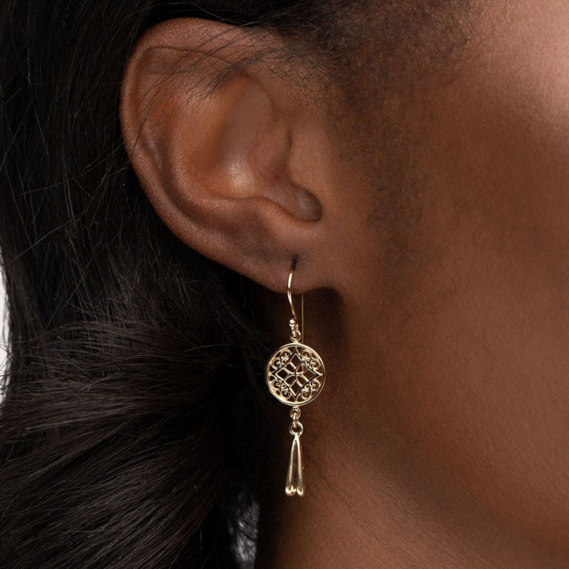 SMALL FILIGREE TASSEL DROP EARRINGS IN 14K YELLOW GOLD - EARRINGS
