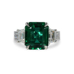 EMERALD, DIAMOND & RUBY ANNIVERSARY RING IN PLATINUM - 
