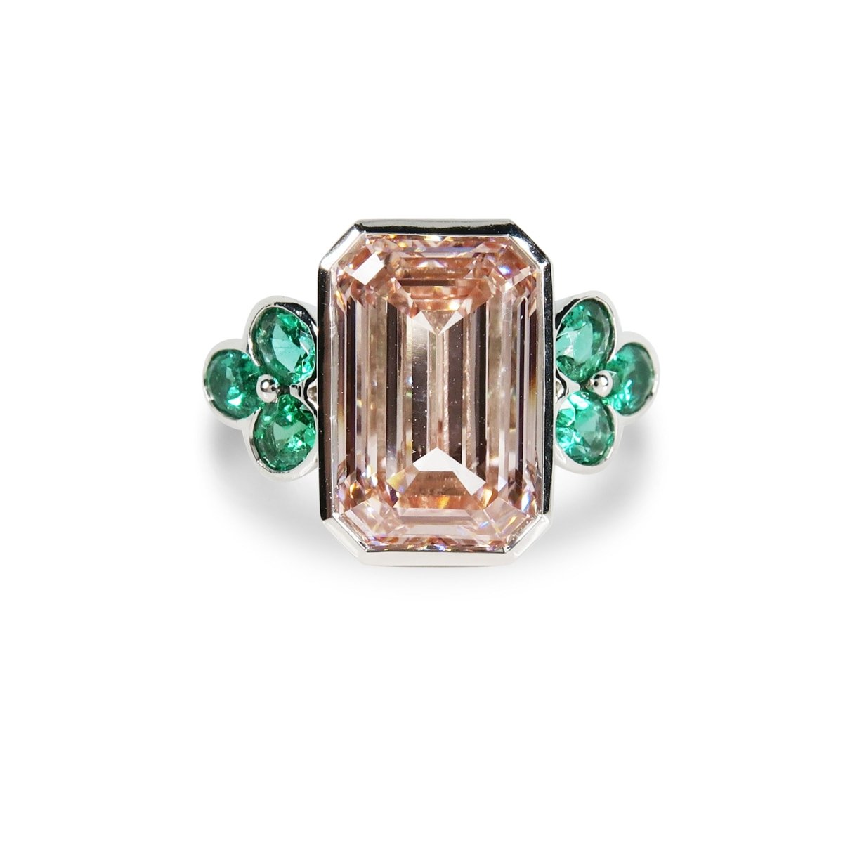 CUSTOM LAB-GROWN FANCY PINK DIAMOND & EMERALD RING IN PLATINUM -
