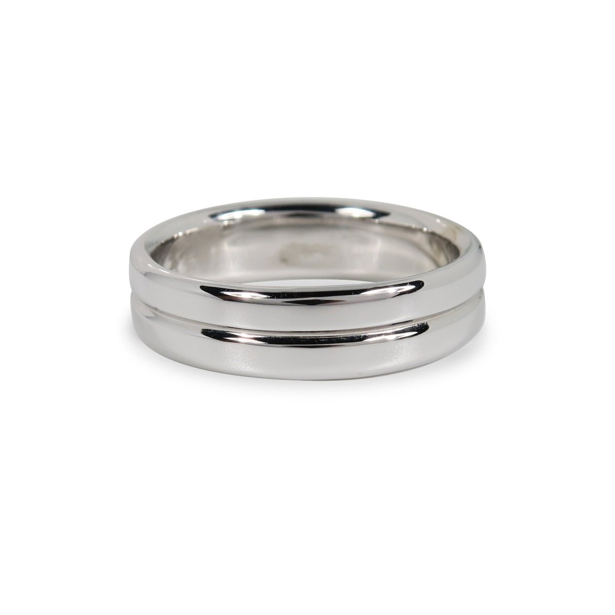 CENTER GROOVE WEDDING BAND IN WHITE GOLD - ALL RINGS