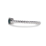 OVAL BLUE SAPPHIRE TWIST BAND IN WHITE GOLD - 