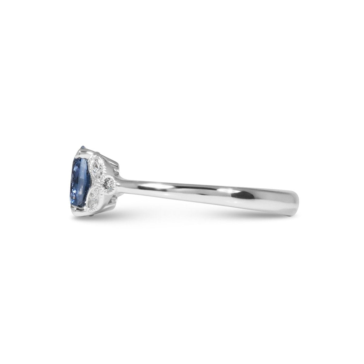 BEA RING WITH OVAL CUT BLUE SAPPHIRE AND DIAMONDS IN PLATINUM - ALL ENGAGEMENT RINGS