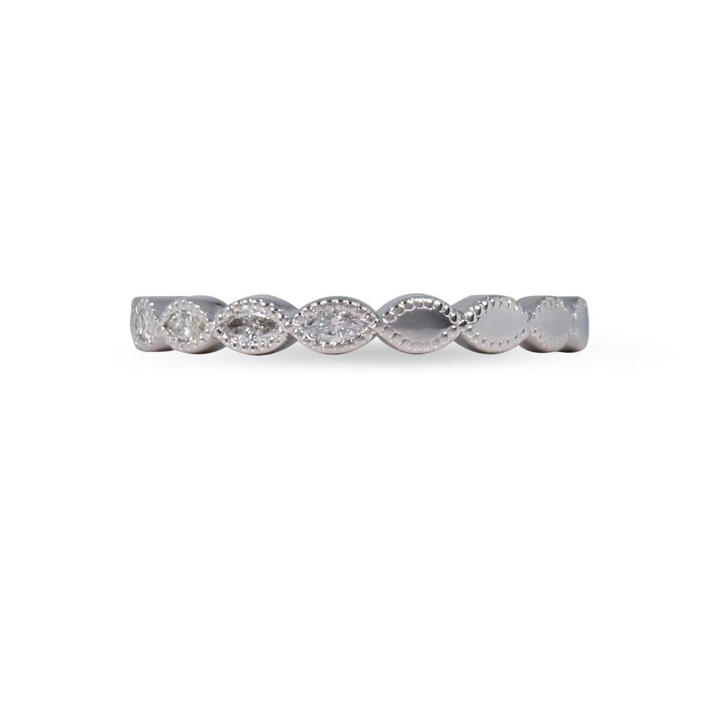 NAVETTE MARQUISE DIAMOND HALF ETERNITYRING IN WHITE GOLD - ALL RINGS