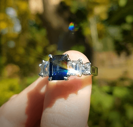 BLUE SAPPHIRE AND DIAMOND RING -