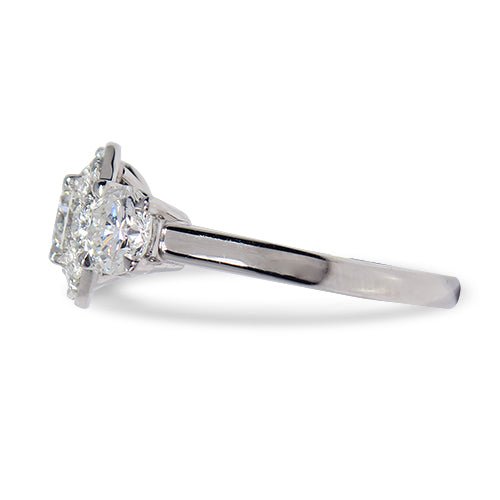 DIAMOND ENGAGEMENT RING IN PLATNIUM - ALL RINGS