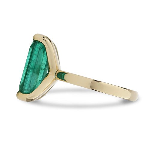 6CT EMERALD RING - ALL RINGS