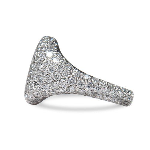 PAVÉ SIGNET RING - ALL RINGS