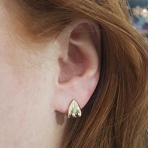 PRIMROSE PETAL SMALL HOOPS IN YELLOW GOLD - EARRINGS