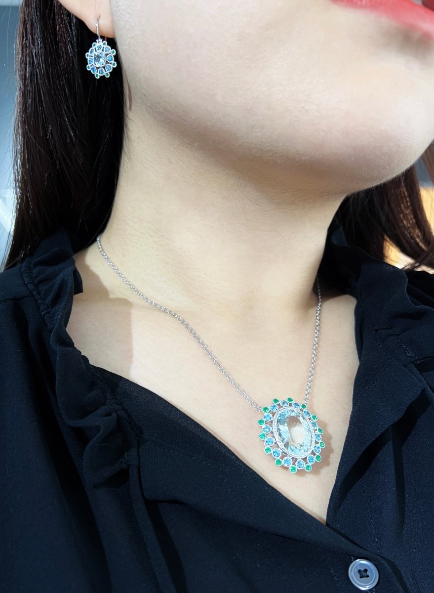 MARIGOLD PENDANT IN AQUAMARINE & BLUE ZIRCON AND EMERALD - NECKLACES