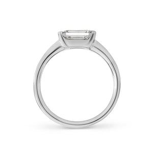 DECO RING WITH DIAMOND IN PLATINUM - ALL RINGS