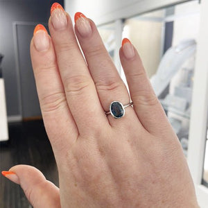 3 CARAT BLUE SAPPHIRE RING IN PLATINUM - ALL RINGS