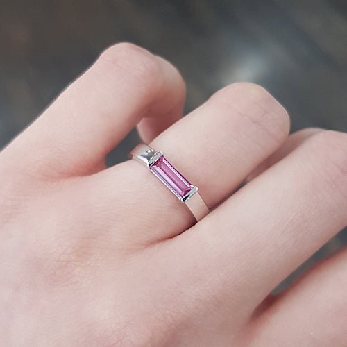 DECO RING WITH SINGLE PINK SAPPHIRE IN WHITE GOLD - ALL RINGS