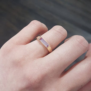 DECO RING WITH SINGLE PINK SAPPHIRE IN YELLOW GOLD - ALL RINGS