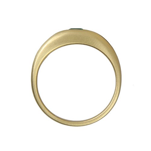 EMERALD FLUSH SET INTO BRUSHED YELLOW GOLD -