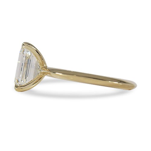 EMERALD CUT DIAMOND KNIFE EDGE RING IN 14 YELLOW GOLD - ALL ENGAGEMENT RINGS