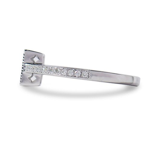 VICTORIA RING IN PLATINUM WITH BAGUETTE DIAMOND - ALL RINGS