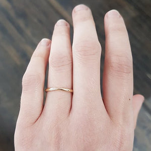 BOW WEDDING BAND IN YELLOW GOLD - ALL WEDDING BANDS