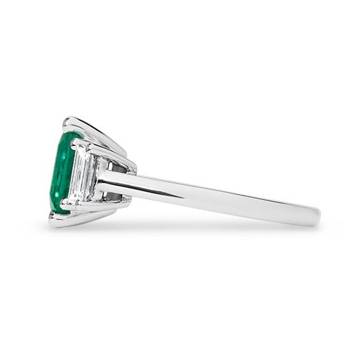 EMERALD & DIAMOND RING IN PLATINUM - ALL RINGS