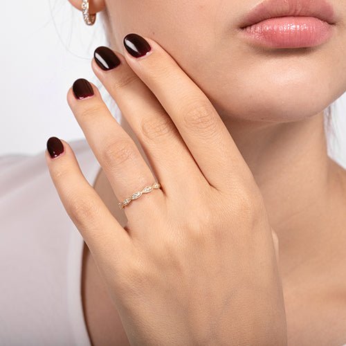 NAVETTE DIAMOND RING IN YELLOW GOLD - ALL RINGS