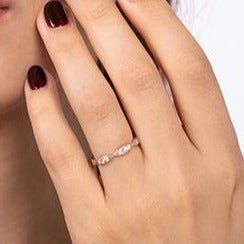 RIBBON RING IN ROSE GOLD WITH PAVÉ DIAMONDS - ANNIVERSARY & CELEBRATION RINGS